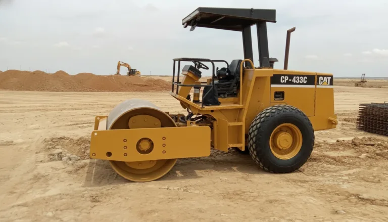 Caterpillar CP-433C
